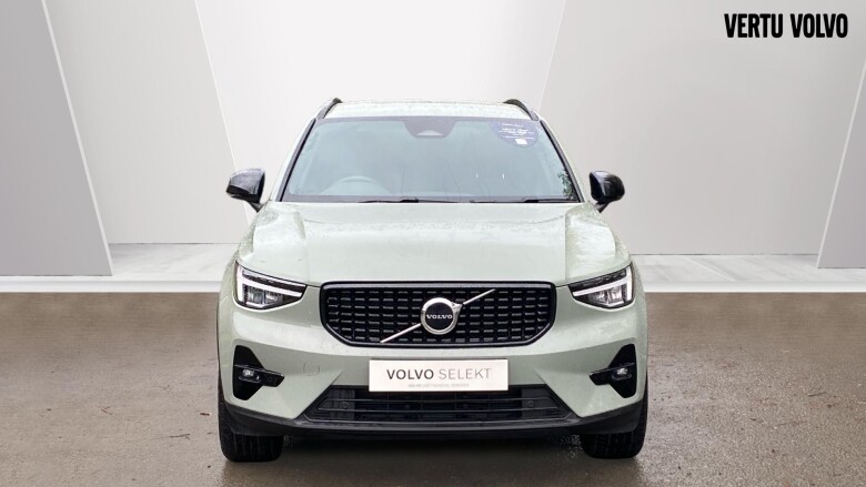 Volvo XC40 2.0 B3P Plus Dark 5dr Auto Petrol Estate